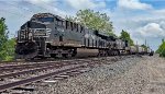 NS 8064 leads the mixer west.